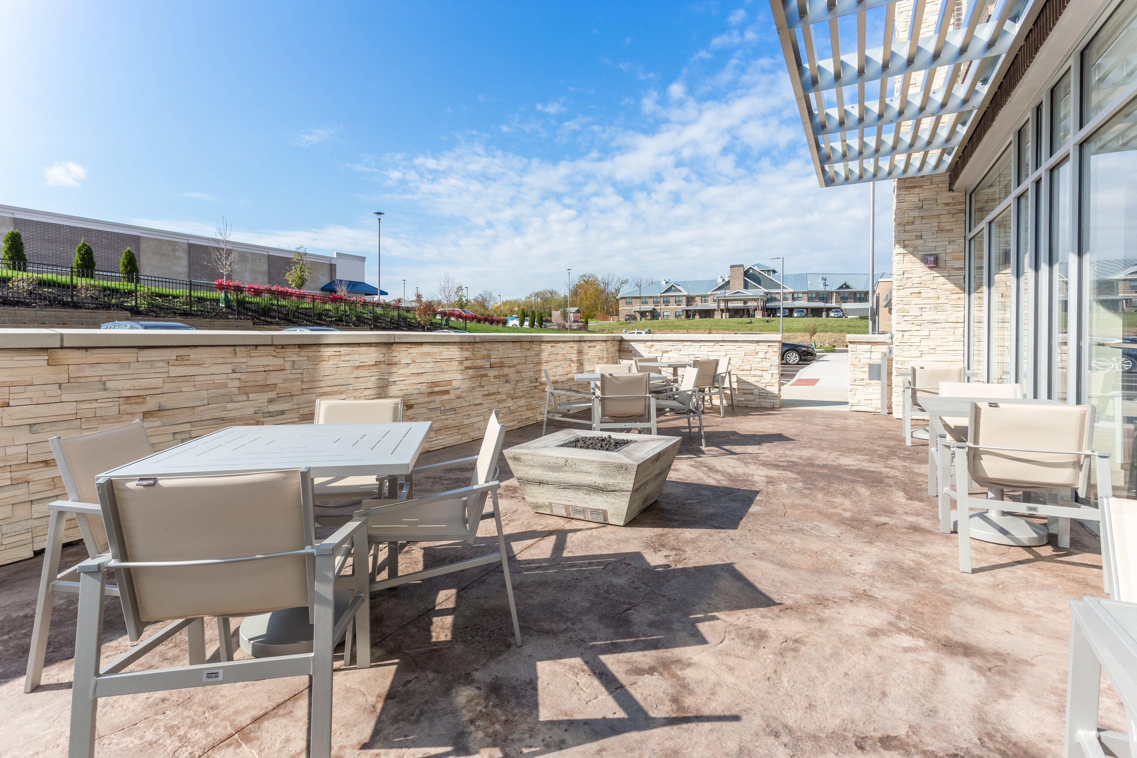 Holiday Inn Express & Suites - Florence - Cincinnati Airport By Ihg Exterior photo