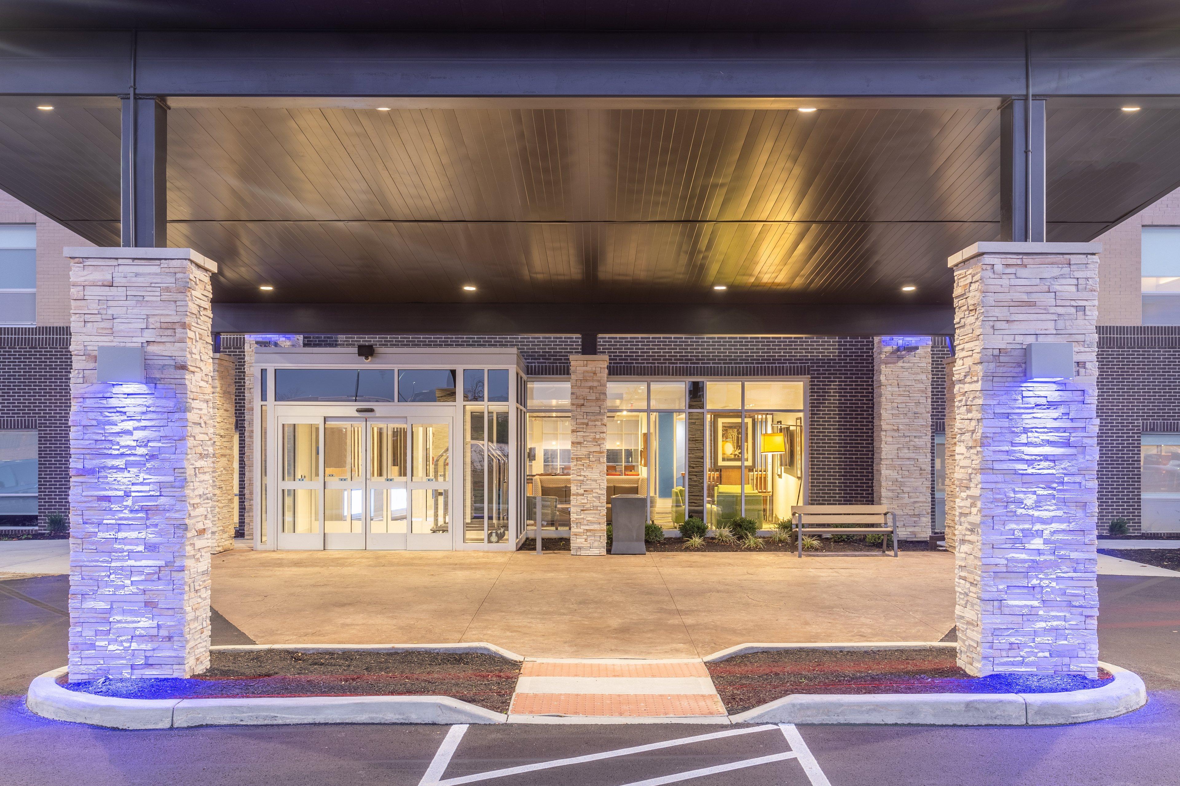 Holiday Inn Express & Suites - Florence - Cincinnati Airport By Ihg Exterior photo